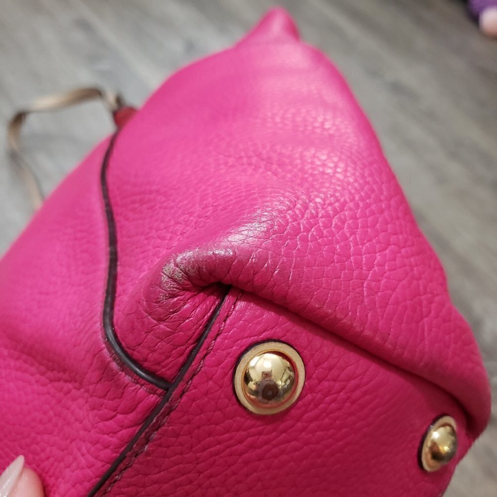 Michael Kors Pink Pebbled Leather Jet Set Tote - Picture 8 of 13
